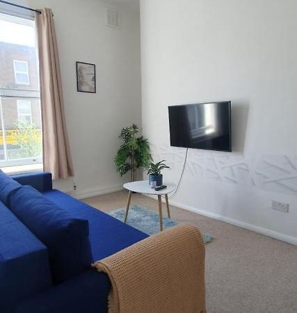 Ultimate Getaway In Camden Town Apartment ลอนดอน ภายนอก รูปภาพ